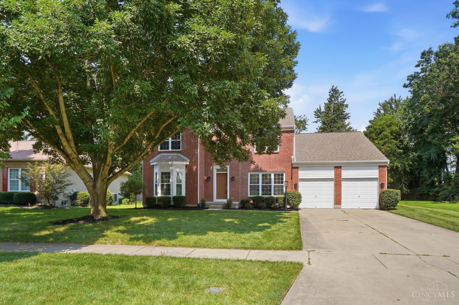 Photo 2 of Sale Pending at 9135 Cedar Gate Dr, Loveland, OH 45140 | MLS# 1894368 | Listing updated on 2026-09-21
