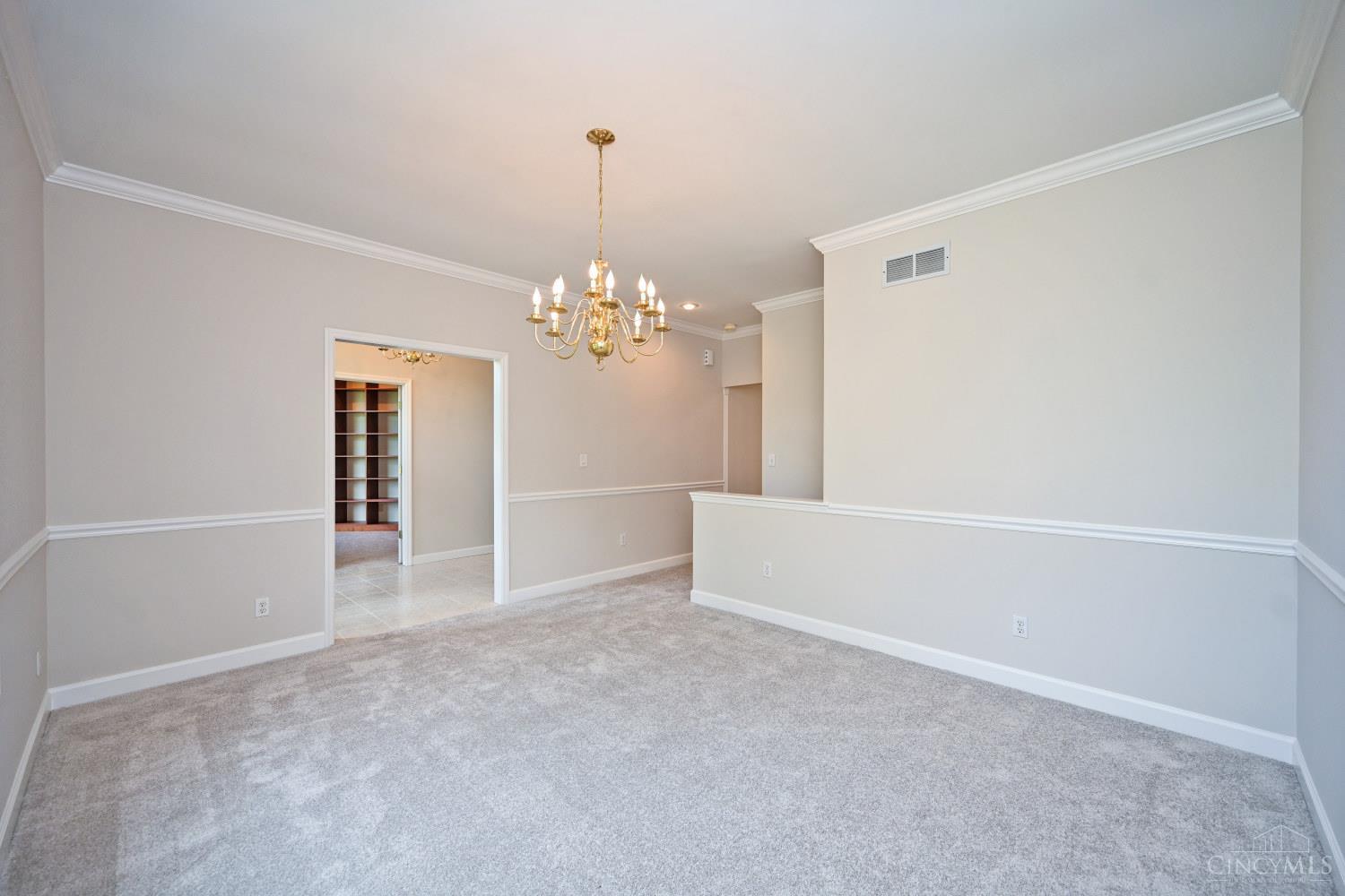 5474 Chancellor Lane, Hamilton Twp, OH, 45152 — photo 8
