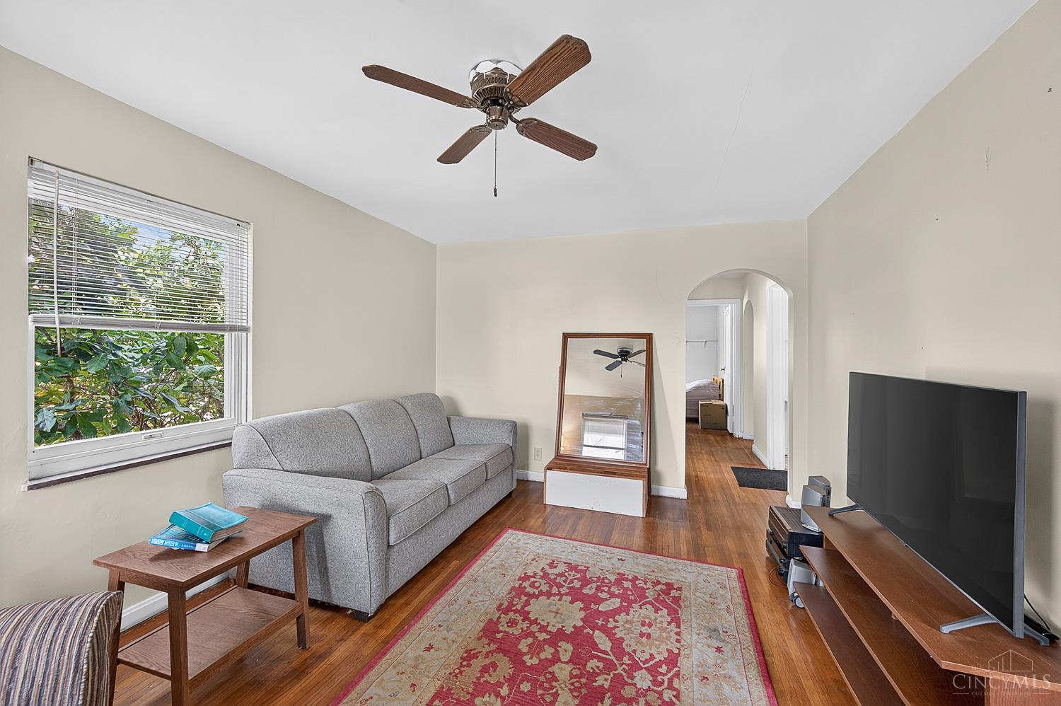 Photo 4 of Single family home for sale at 204 E Mechanic St, Reading, OH 45215 | MLS# 1894007 | Listing updated on 2026-09-18