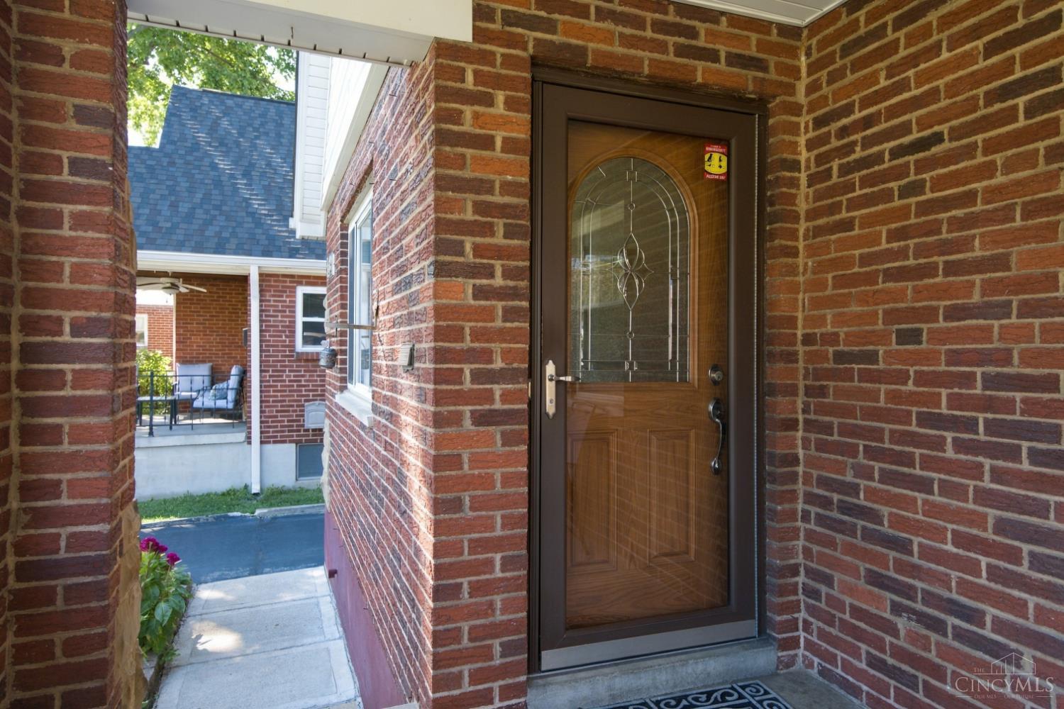 Photo 1 of Single family home for sale at 3713 Simpson Ave, Fairfax, OH 45227 | MLS# 1893123 | Listing updated on 2026-09-18