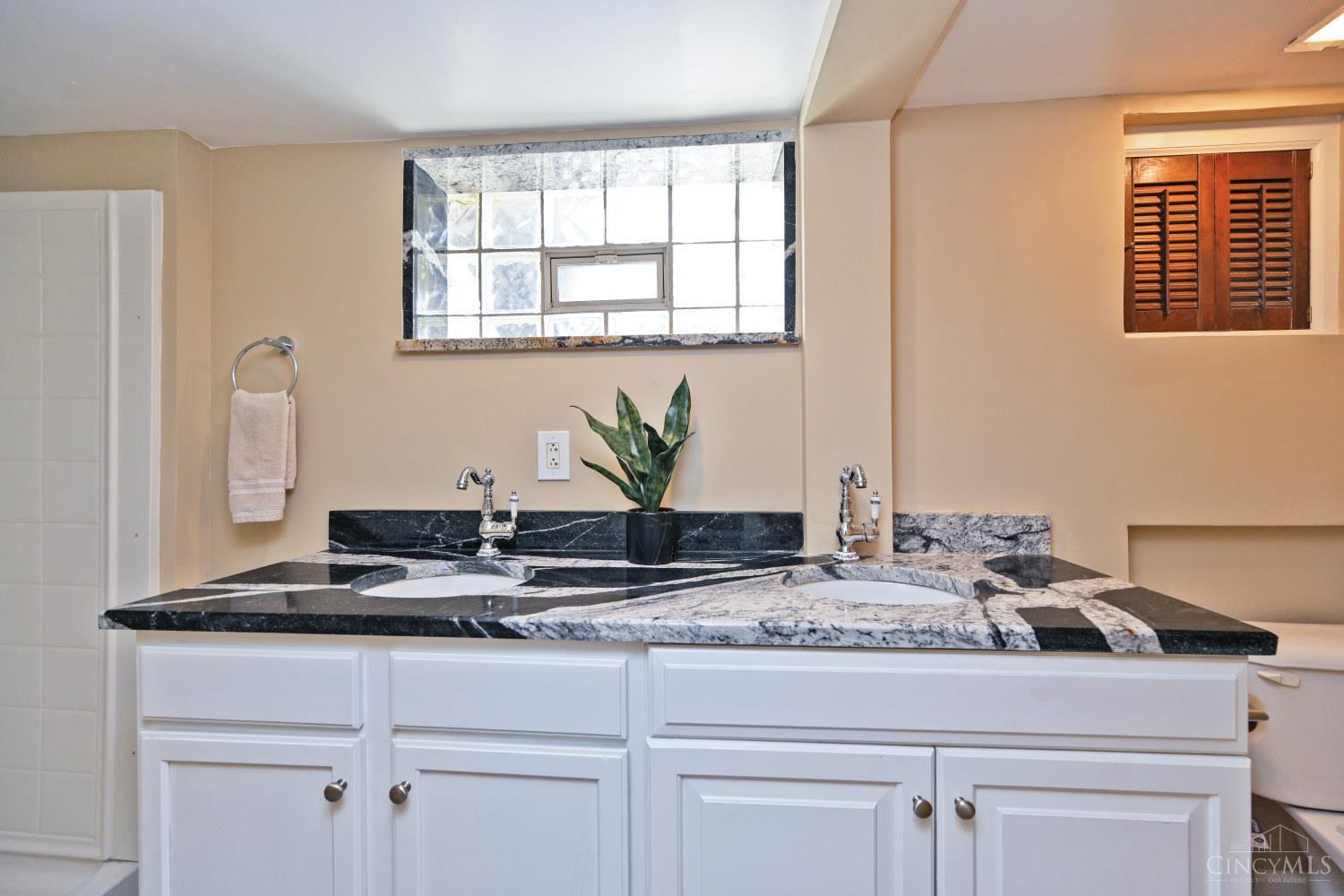 3417 Algona Place, Cincinnati, OH, 45207 — photo 42