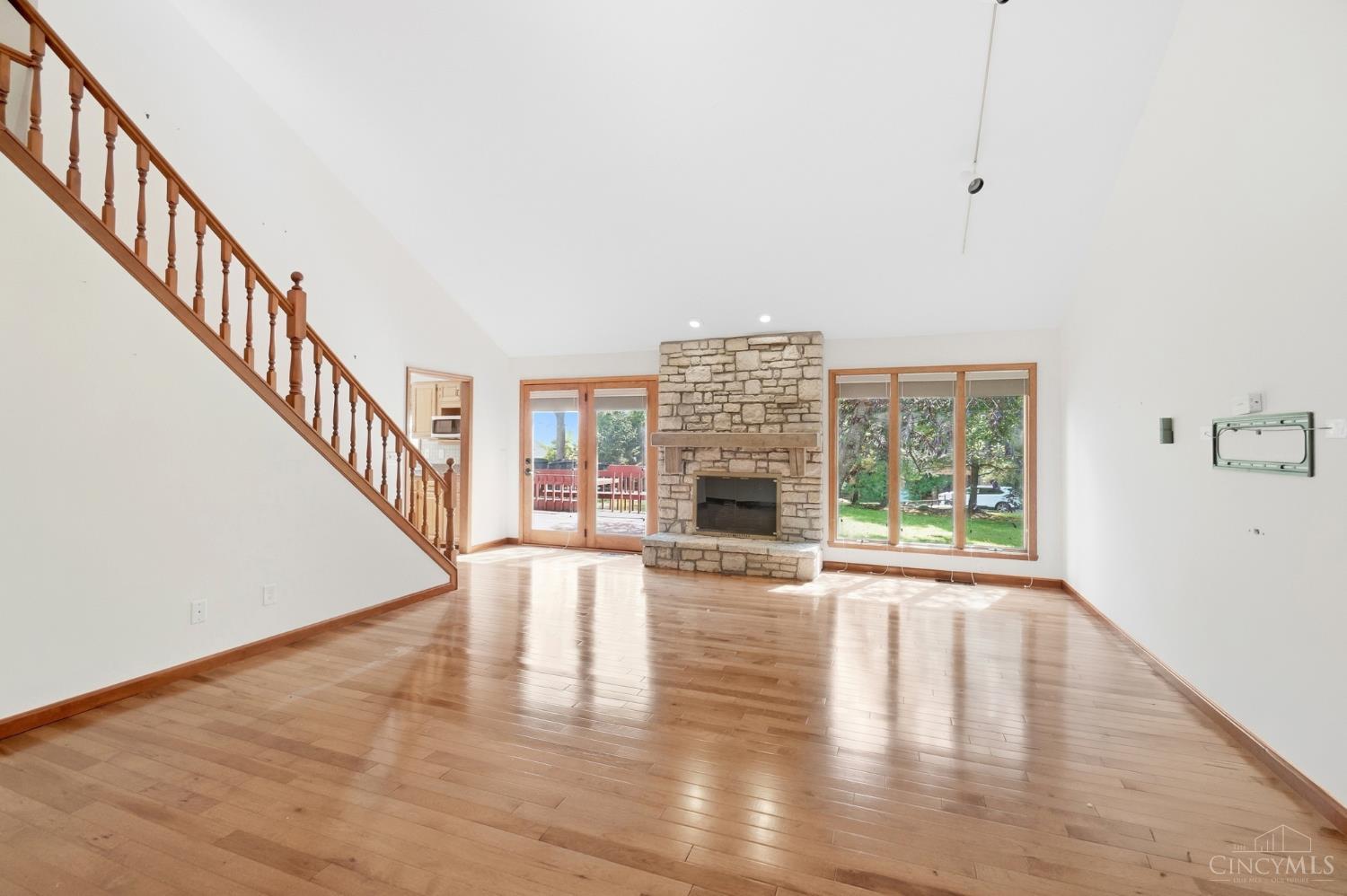 5343 Boomer Road, Green Twp, OH, 45247 — photo 6
