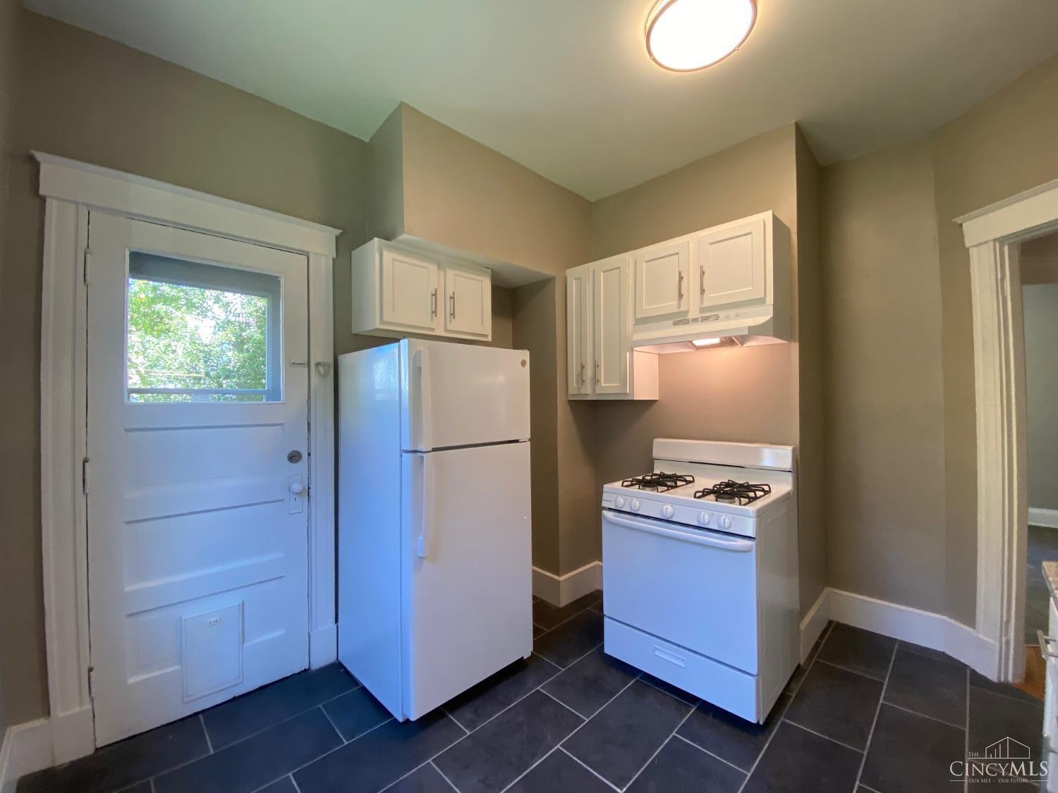 2806 Observatory Avenue, Cincinnati, OH, 45208 — photo 57