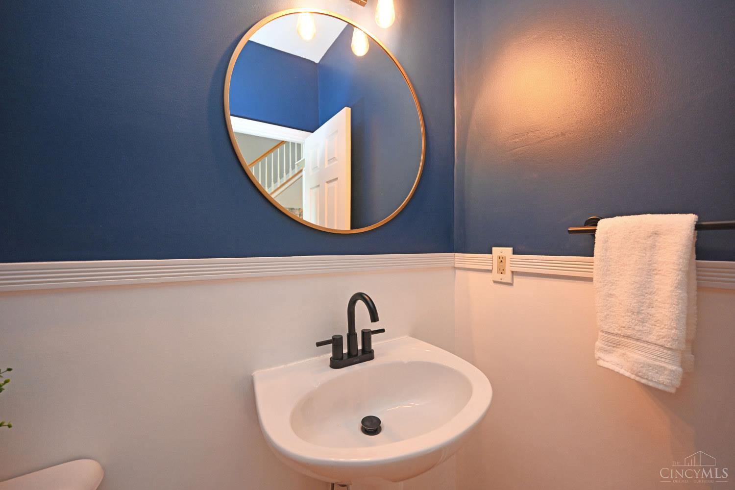 5005 Dovetail Lane, Cincinnati, OH, 45223 — photo 25