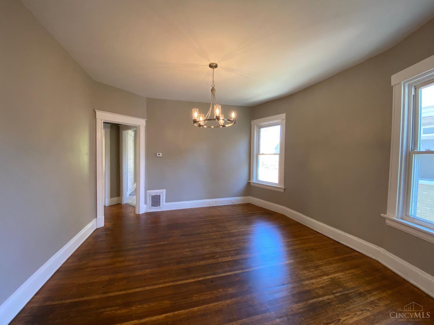 2806 Observatory Avenue, Cincinnati, OH, 45208 — photo 12