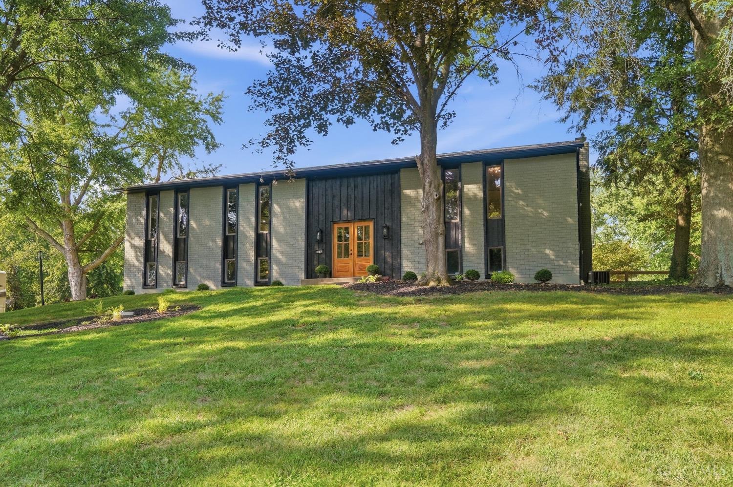 Photo 3 of Sale Pending at 1192 Valley Frg Rd, Miami Twp, OH 45150 | MLS# 1894238 | Listing updated on 2026-09-20