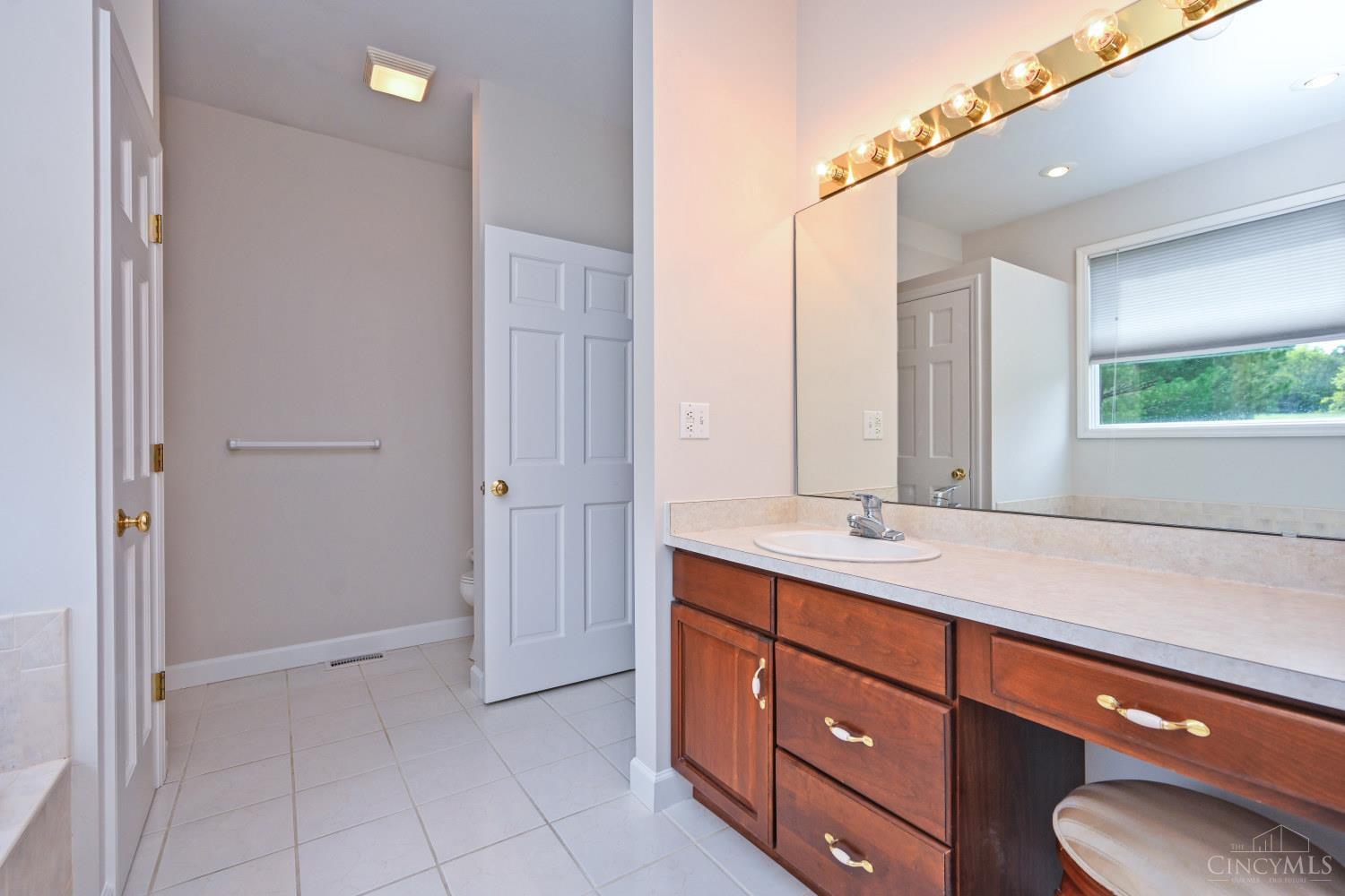 5474 Chancellor Lane, Hamilton Twp, OH, 45152 — photo 26