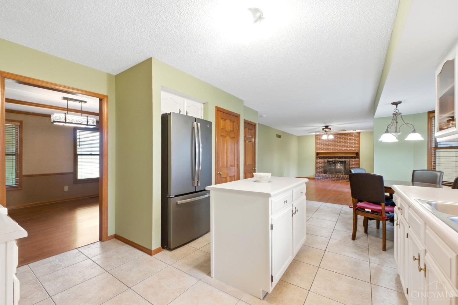 6091 Blueberry Drive, Liberty Twp, OH, 45011 — photo 14