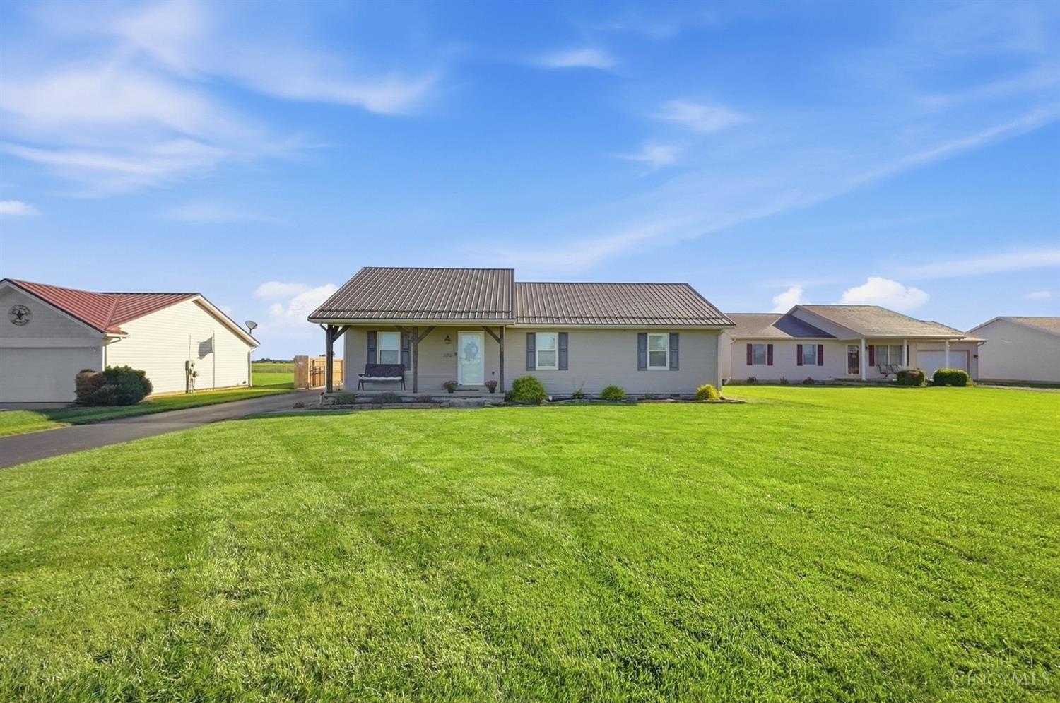 Photo 3 of Single family home for sale at 332 Dakins Chapel Rd, Sabina, OH 45169 | MLS# 1894244 | Listing updated on 2026-09-17