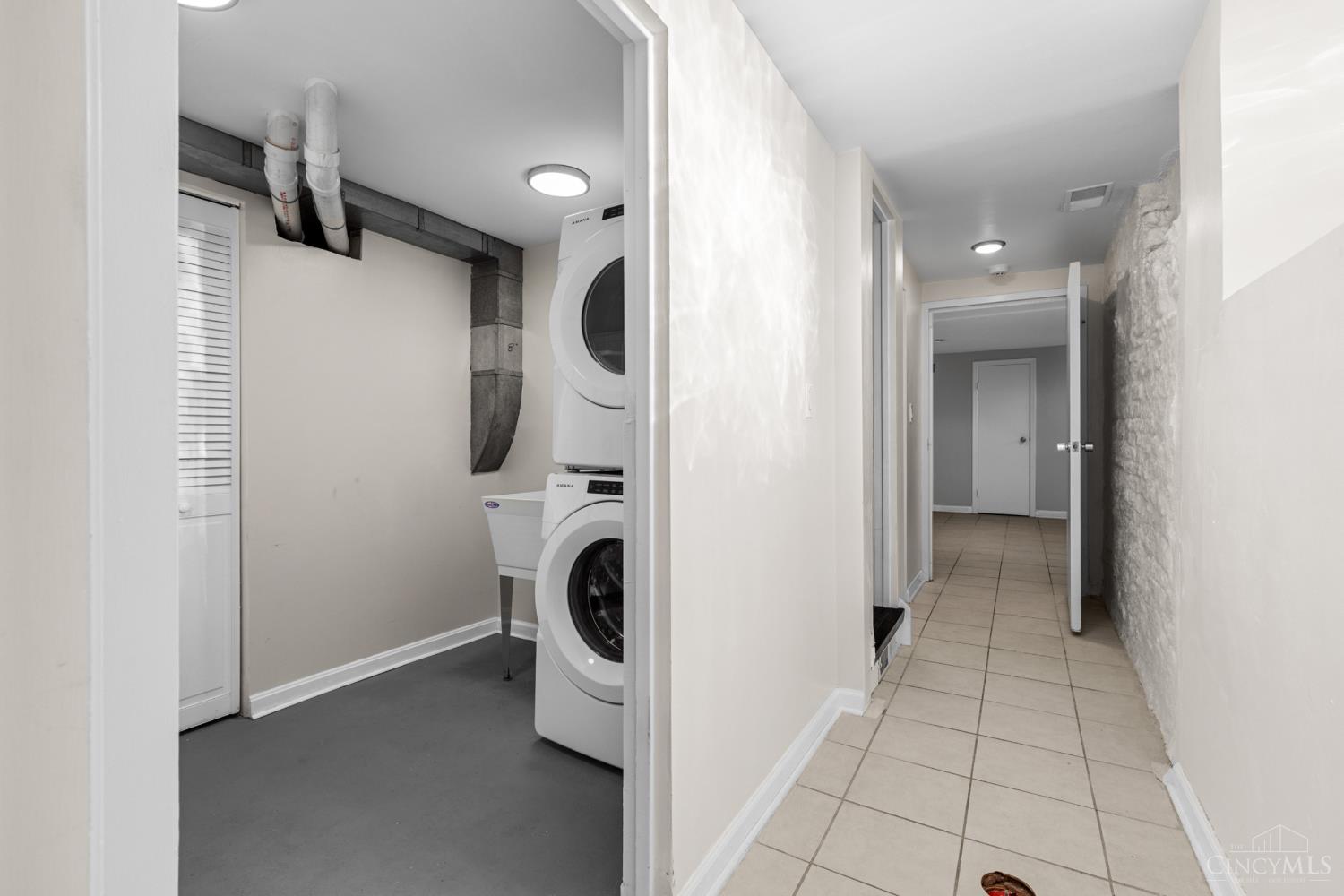 561 Milton Street #O, Cincinnati, OH, 45202 — photo 43