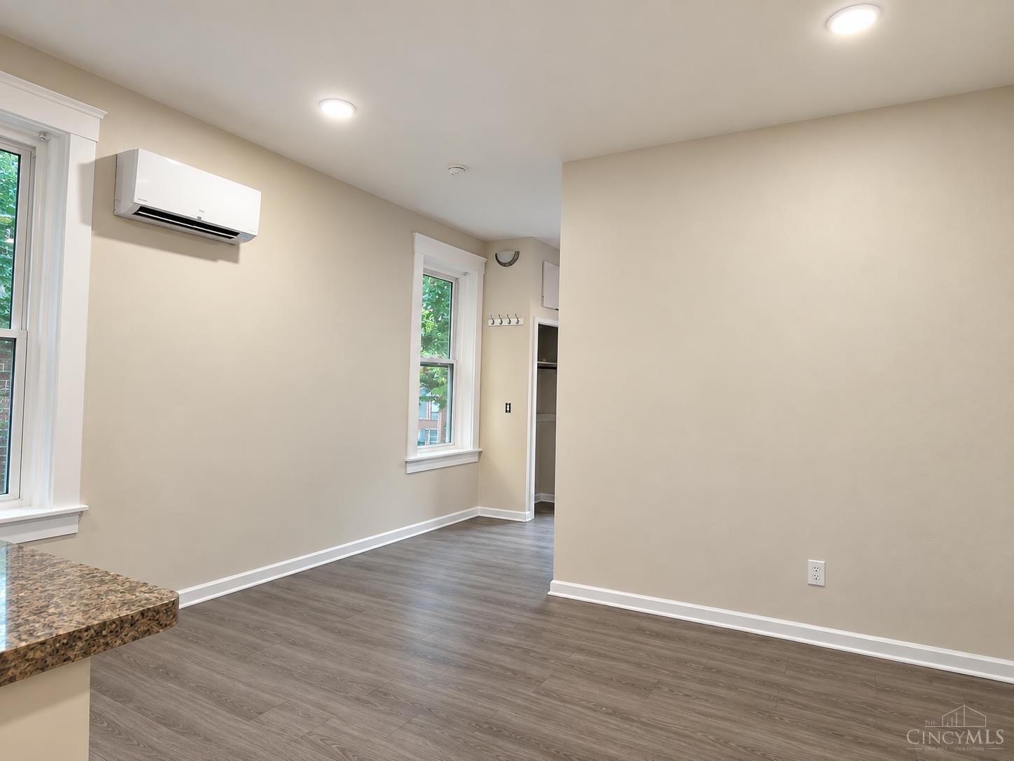 2156 Clifton Avenue, Cincinnati, OH, 45219 — photo 18
