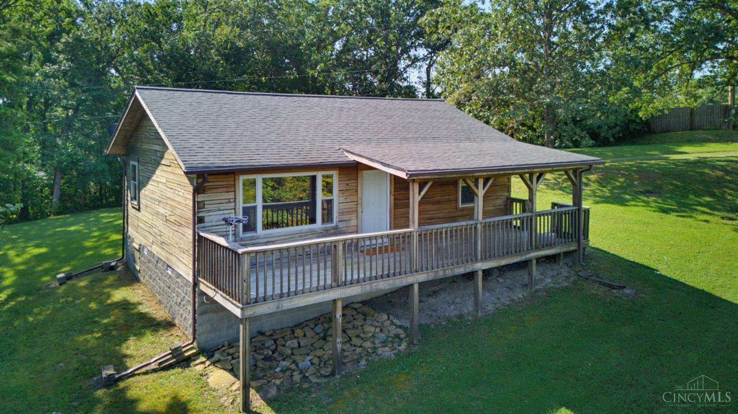 956 Logans Lane
