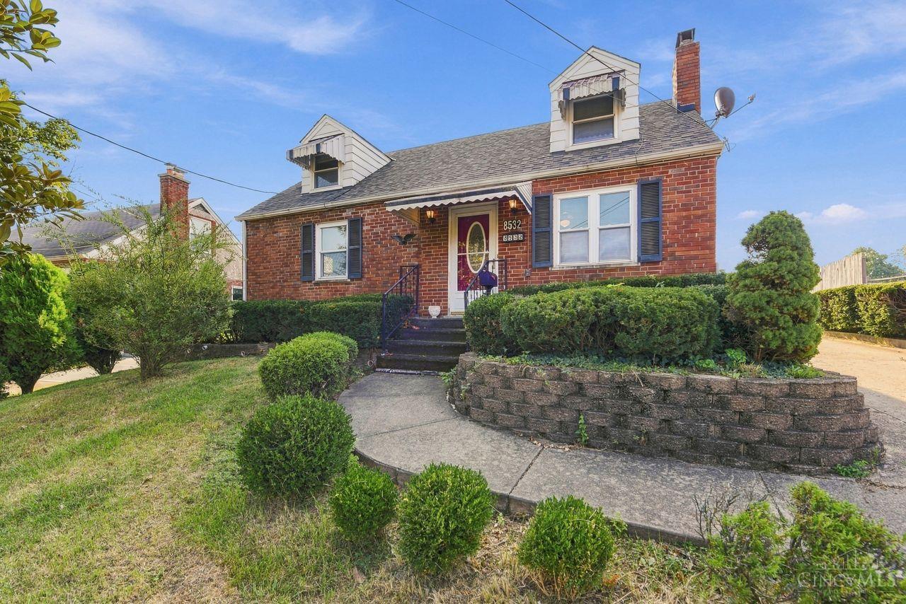 Photo 2 of Single family home for sale at 8532 Darnell Ave, Sycamore Twp, OH 45236 | MLS# 1894360 | Listing updated on 2026-10-02