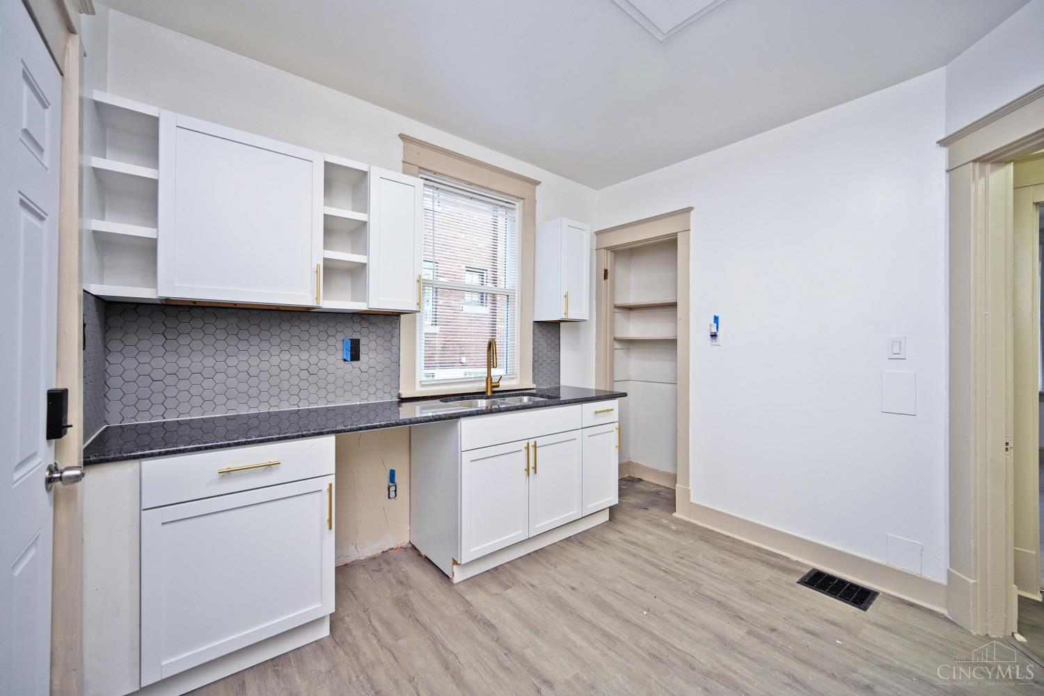 395 Elberon Avenue, Cincinnati, OH, 45205 — photo 17