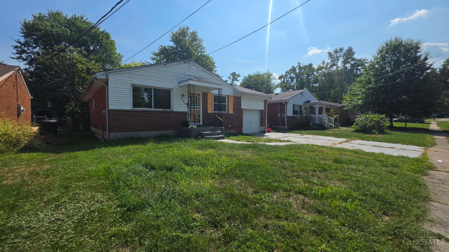 Photo 4 of Single family home for sale at 1054 Brooke, Cincinnati, OH 45230 | MLS# 1894389 | Listing updated on 2026-09-18