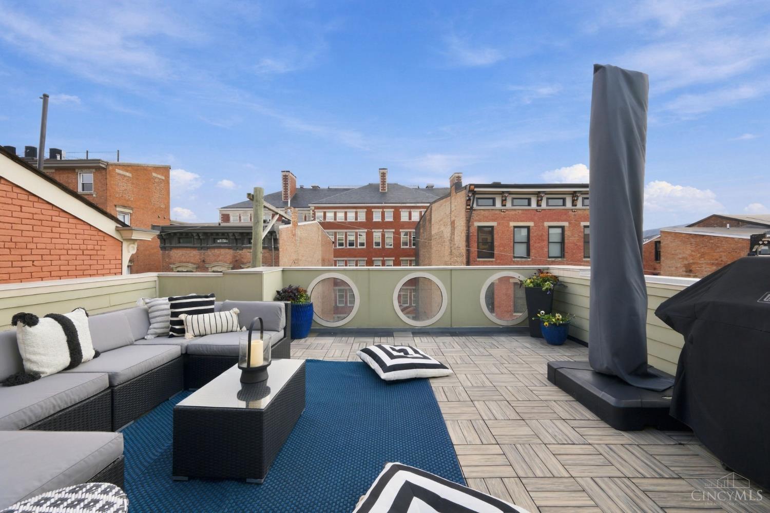 208 Wade Street, Cincinnati, OH, 45202 — photo 35