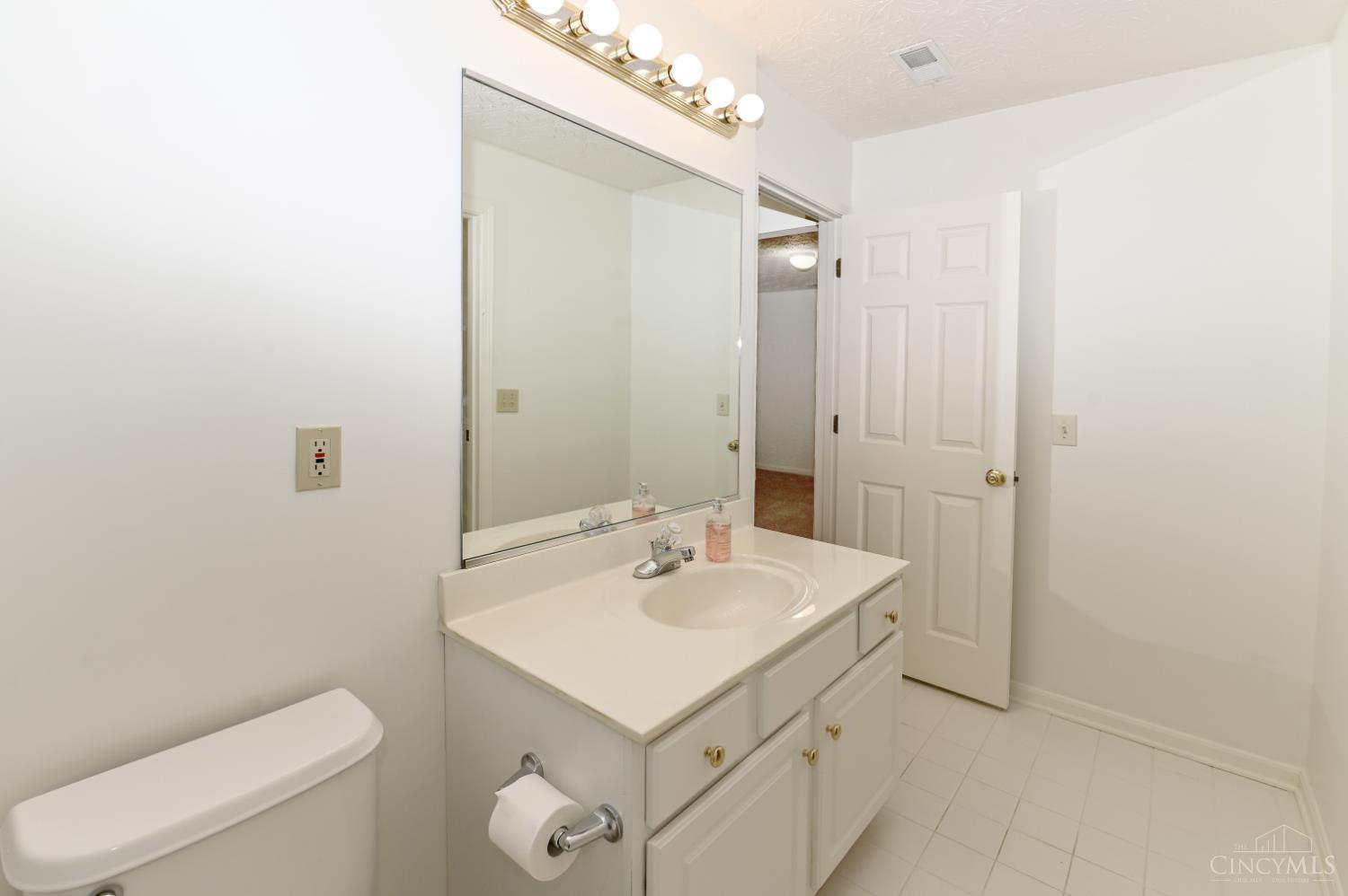 6528 Silverfox Drive, Cincinnati, OH, 45230 — photo 46