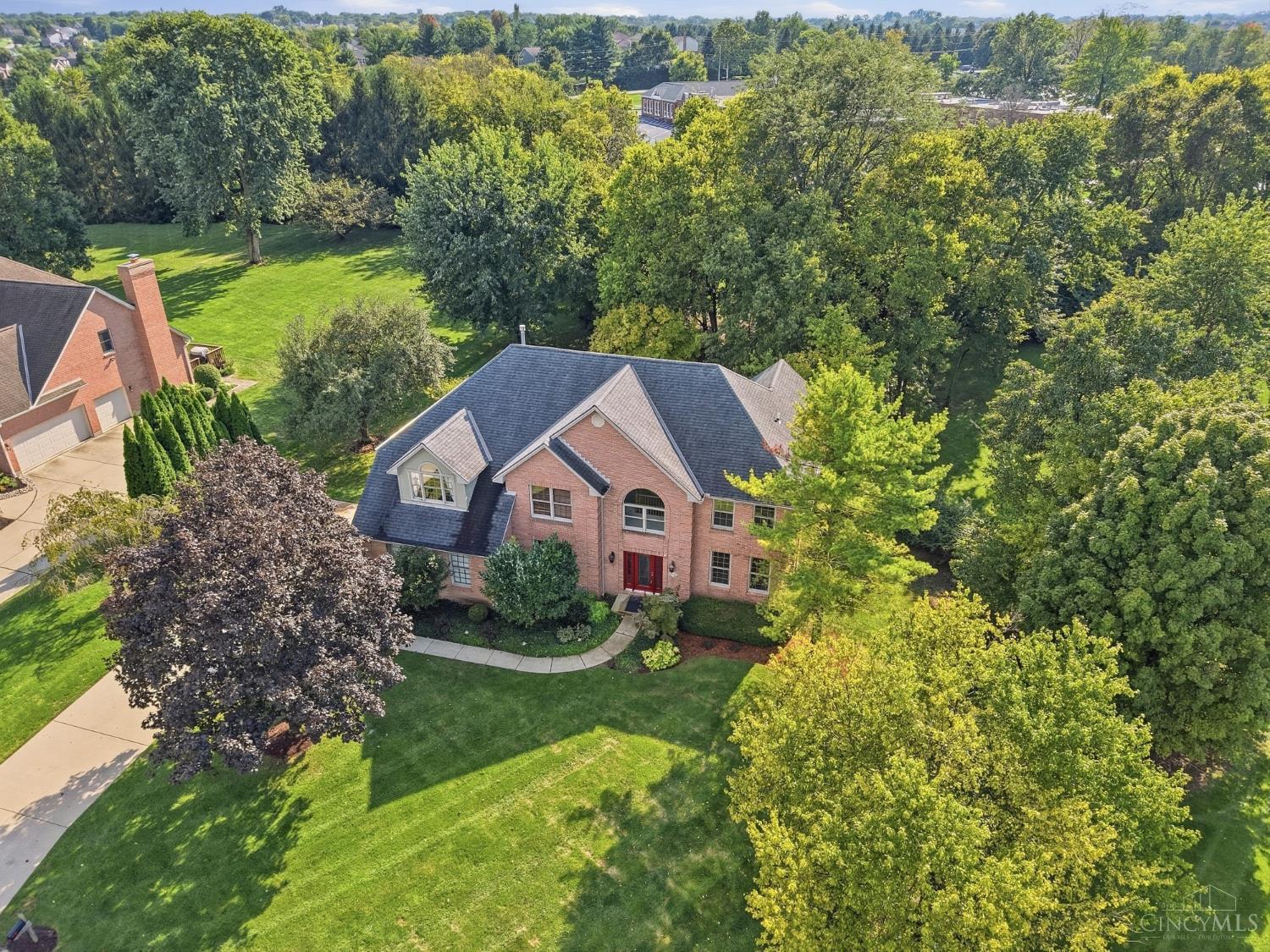 Photo 3 of Sale Pending at 6071 Bridgeton Manor Dr, Liberty Twp, OH 45011 | MLS# 1893796 | Listing updated on 2026-09-28