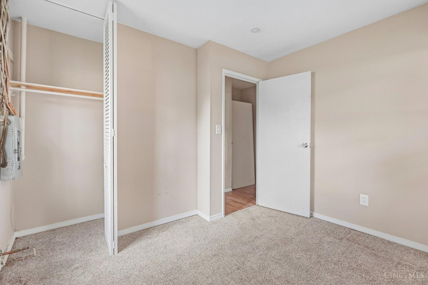 9757 Gibralter Drive, Colerain Twp, OH, 45251 — photo 5