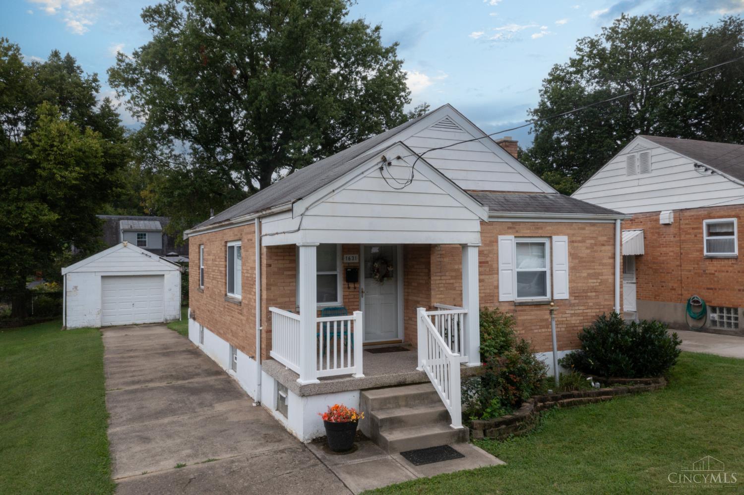 1631 Marilyn Lane
