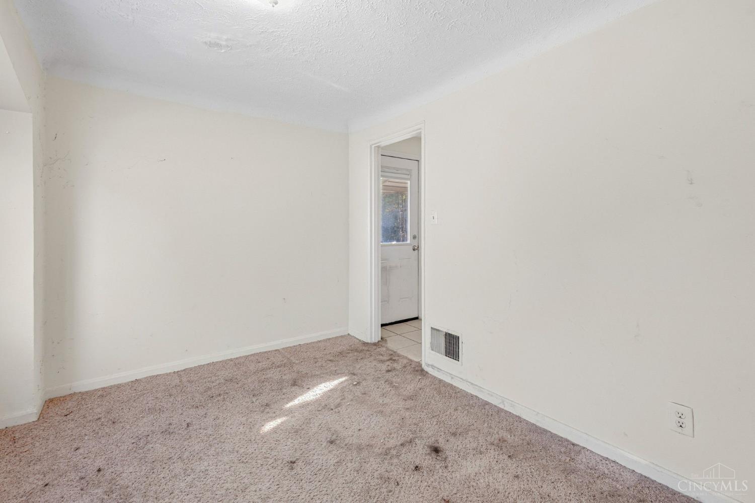 5601 Lester Road, Cincinnati, OH, 45213 — photo 8