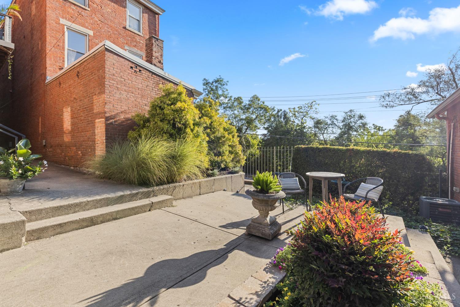 561 Milton Street #O, Cincinnati, OH, 45202 — photo 46