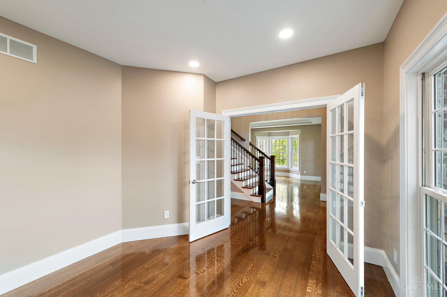 5552 Schlade Court, Liberty Twp, OH, 45044 — photo 12