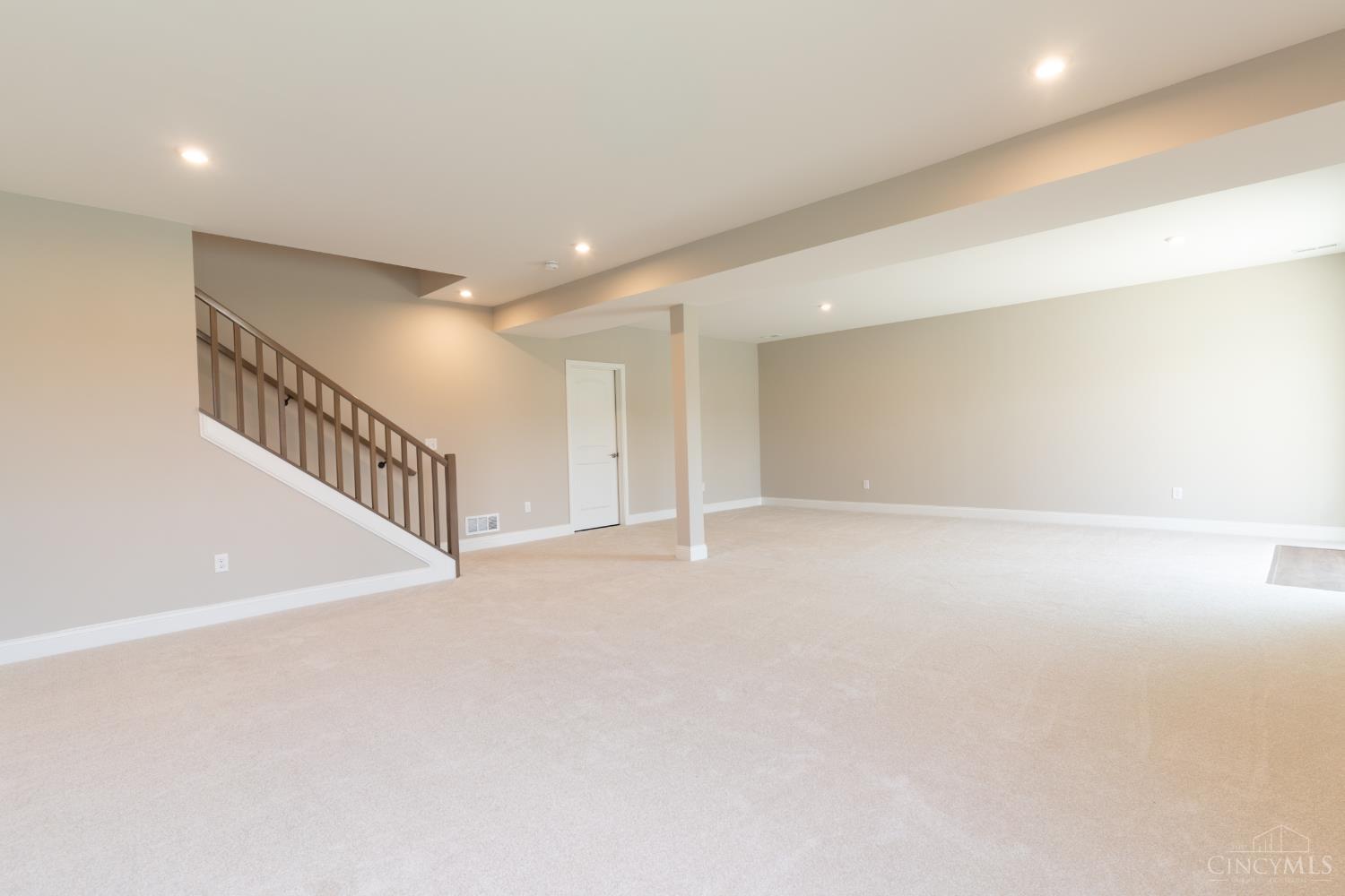 6977 Carlinridge Lane, Green Twp, OH, 45248 — photo 32