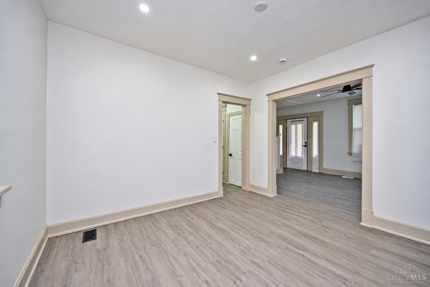 395 Elberon Avenue, Cincinnati, OH, 45205 — photo 13