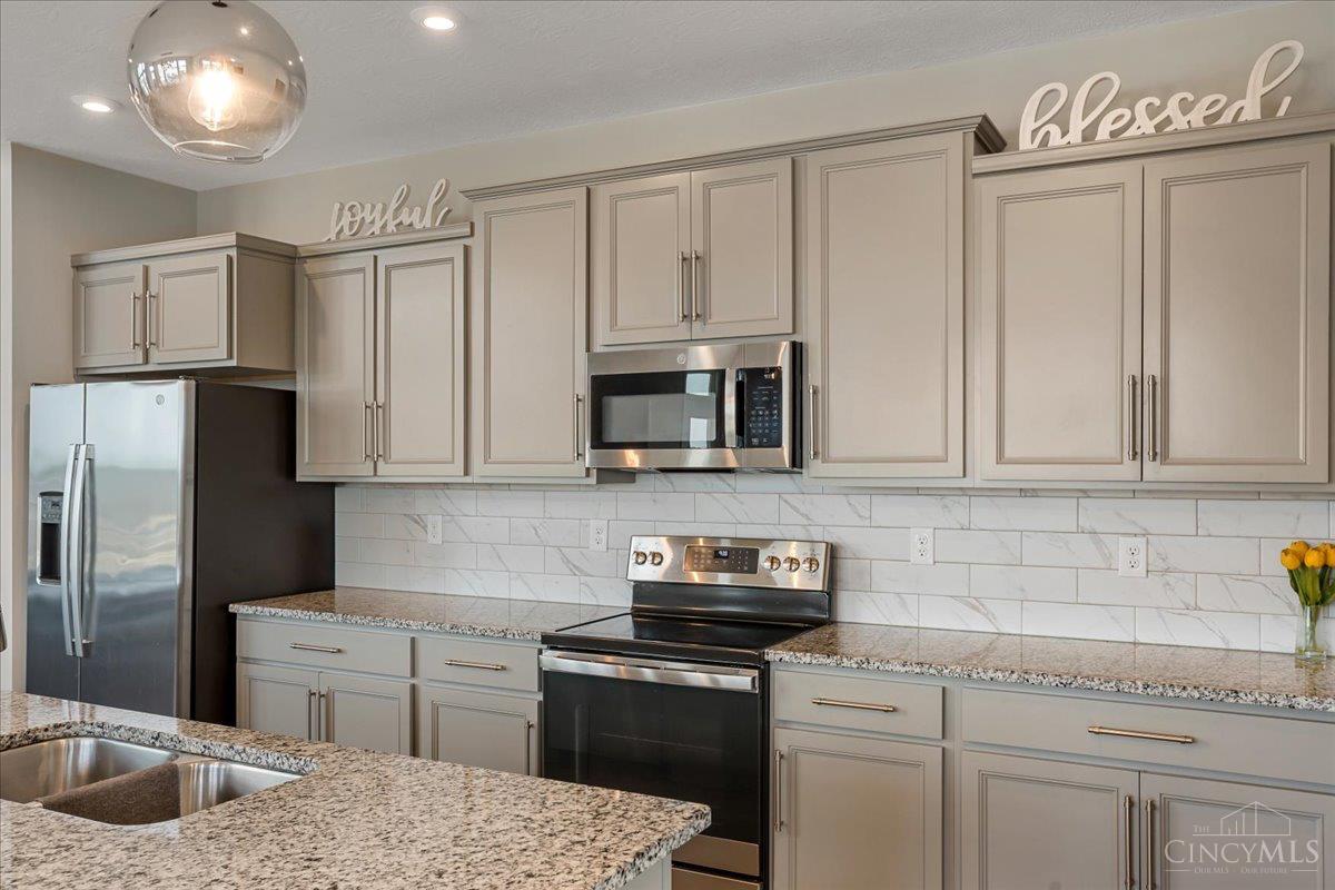8533 Sweetbay Circle, Colerain Twp, OH, 45247 — photo 13