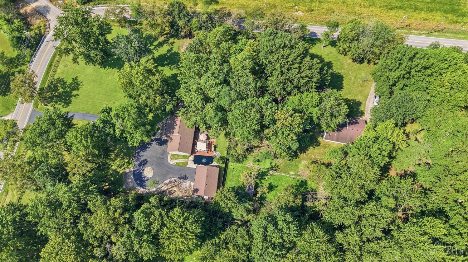 Photo 4 of Sale Pending at 7424 Morrow Cozaddale Rd, Hamilton Twp, OH 45152 | MLS# 1894184 | Listing updated on 2026-09-22