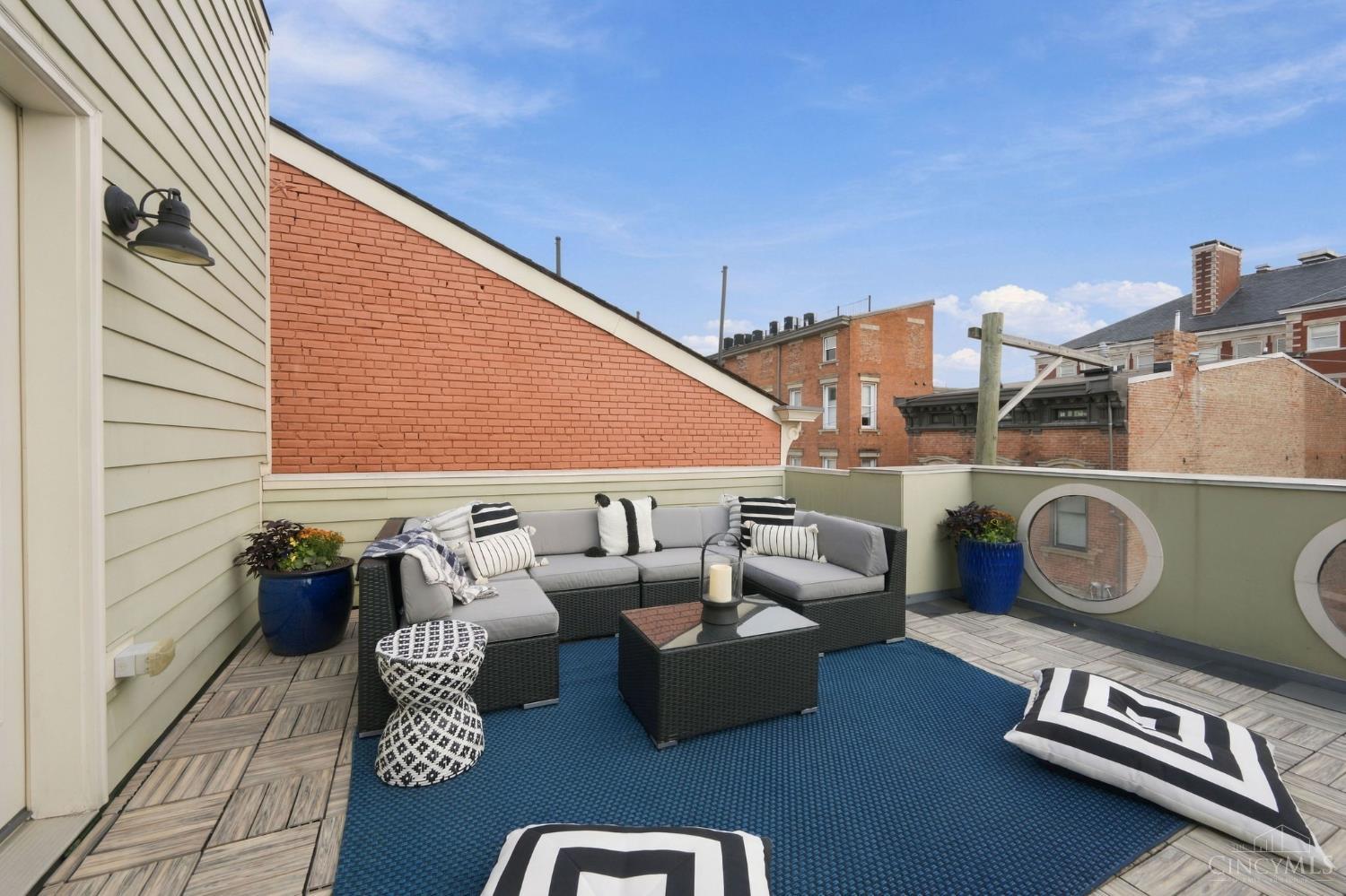 208 Wade Street, Cincinnati, OH, 45202 — photo 36