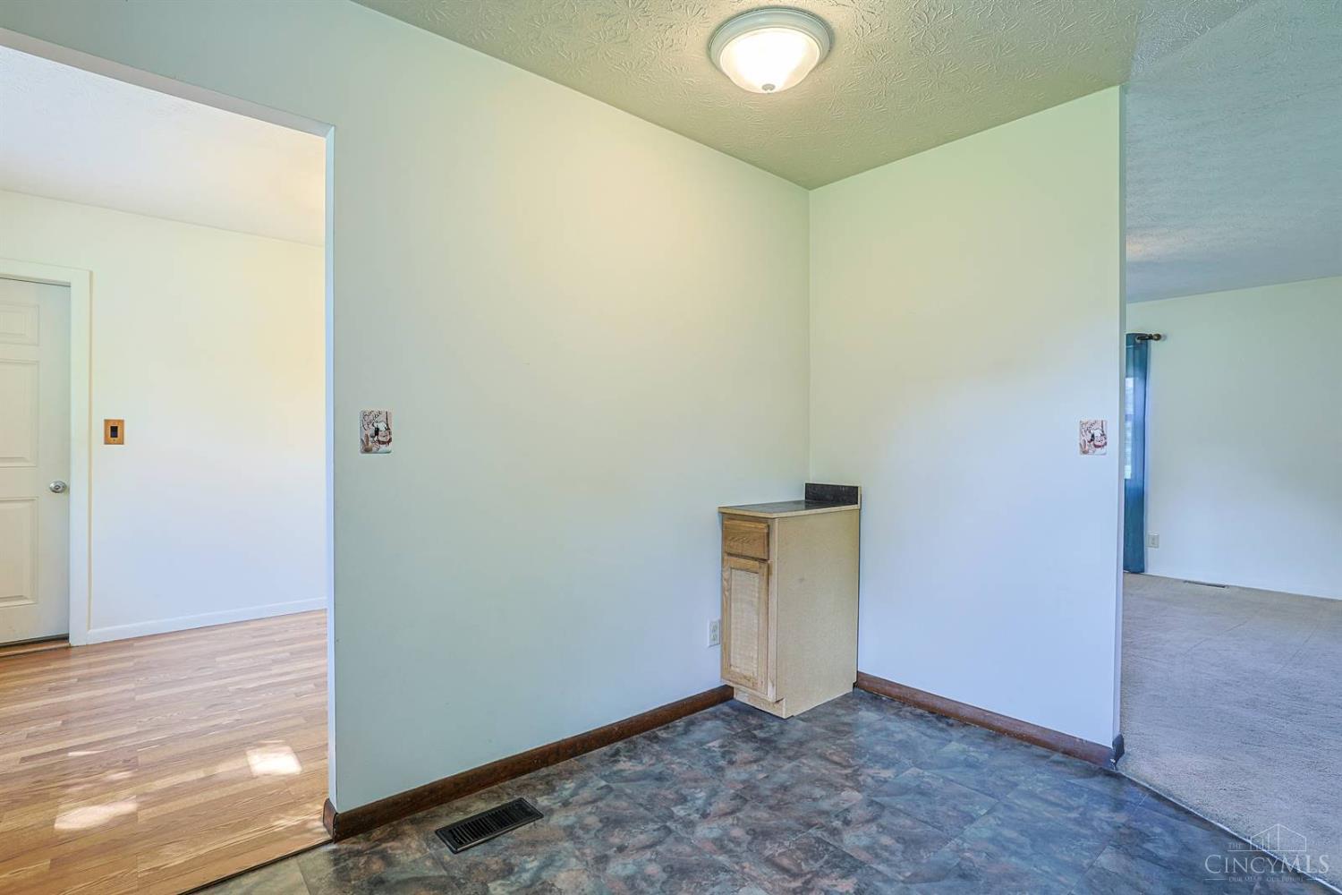 5818 Winton Road, Fairfield, OH, 45014 — photo 12