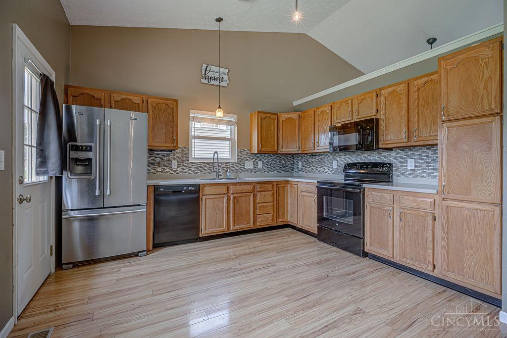 617 Willow Place, Trenton, OH, 45067 — photo 13