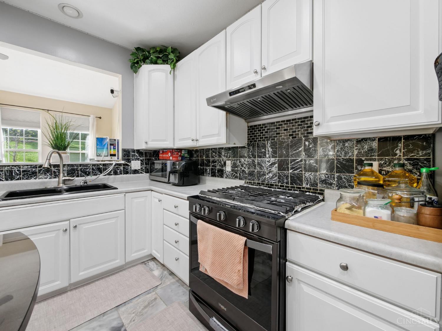 8200 Vadith Court, West Chester, OH, 45069 — photo 29