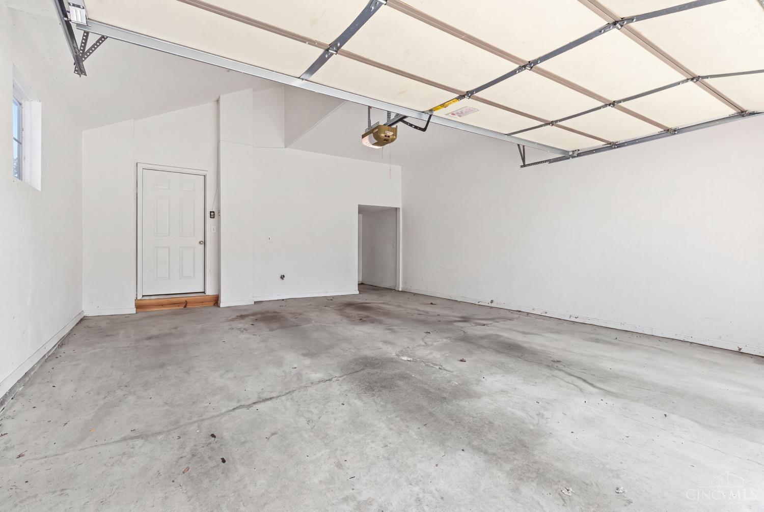 8164 Bridge Point Drive, Green Twp, OH, 45248 — photo 30
