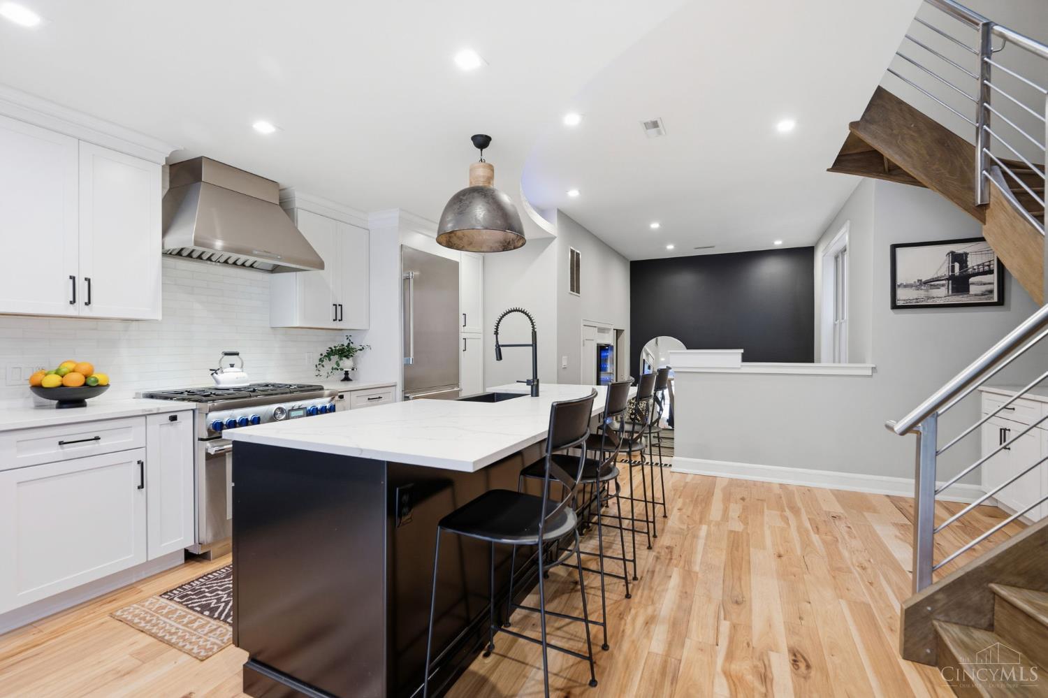 208 Wade Street, Cincinnati, OH, 45202 — photo 9