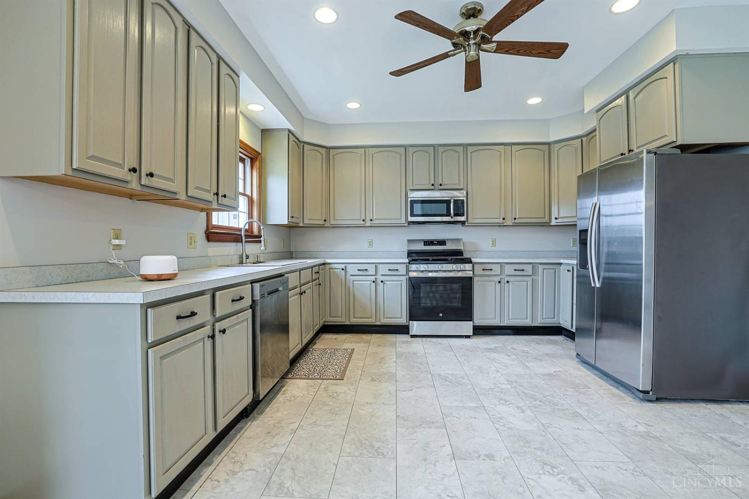 10404 Lees Creek Road, Harrison Twp, OH, 45030 — photo 9