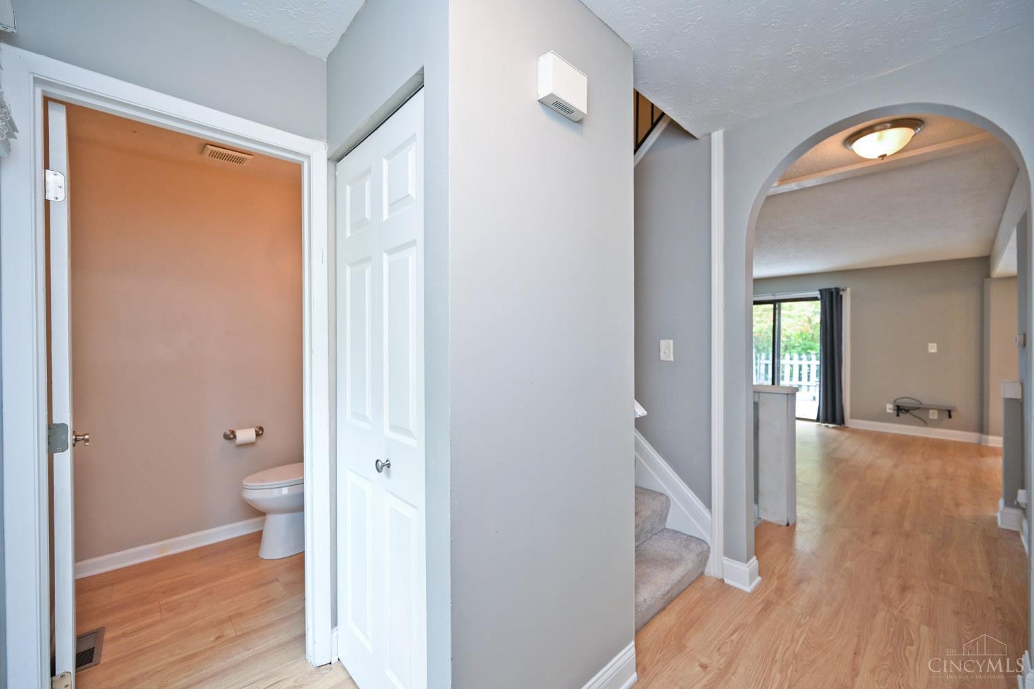 9835 Timbers Drive, Blue Ash, OH, 45242 — photo 15