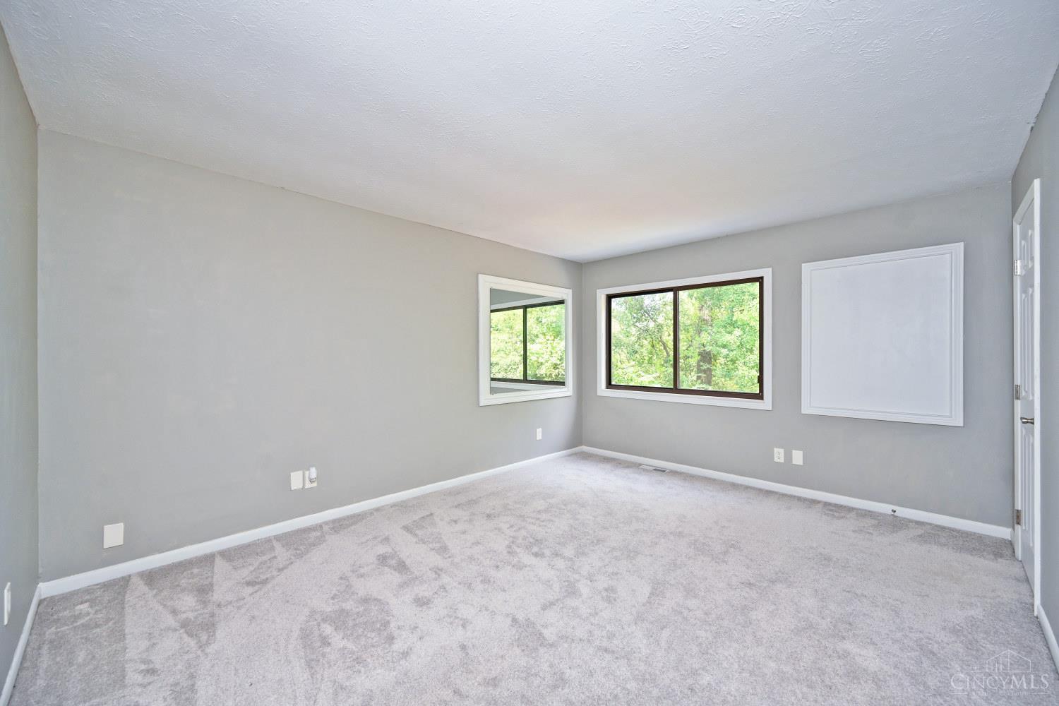 9835 Timbers Drive, Blue Ash, OH, 45242 — photo 32