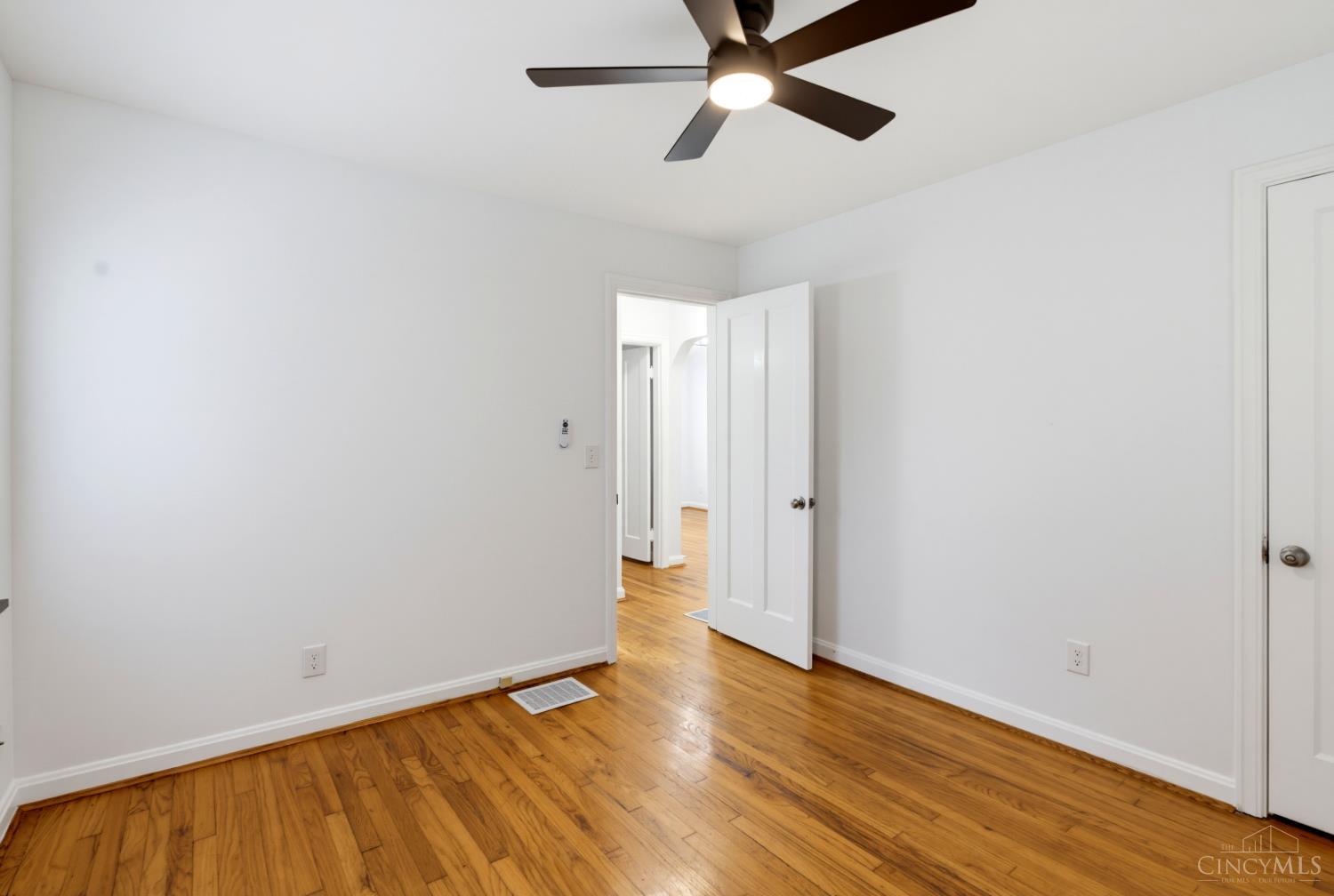 2034 Sundale Ave, North College Hill, OH, 45239 — photo 14