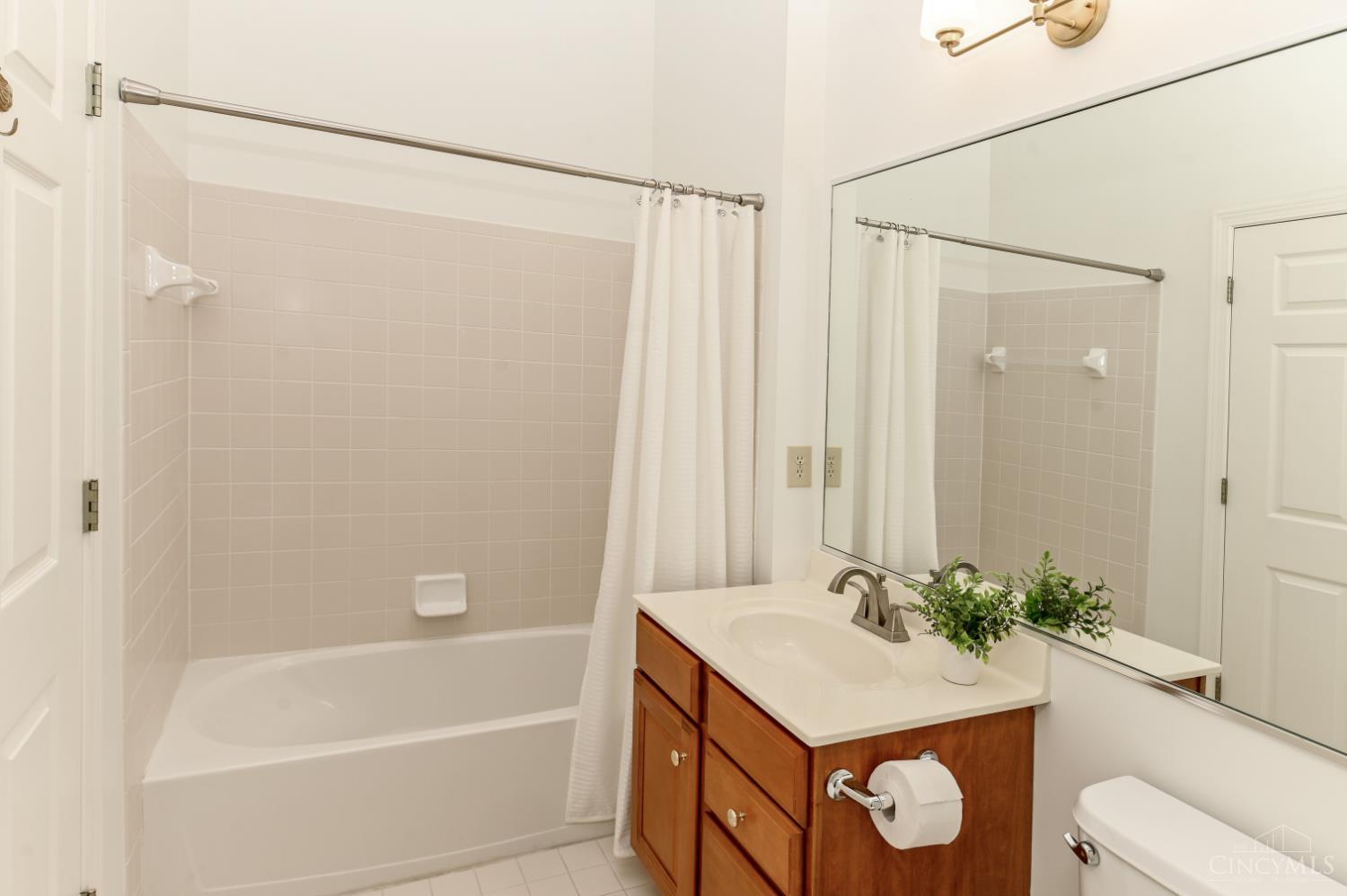 6528 Silverfox Drive, Cincinnati, OH, 45230 — photo 30