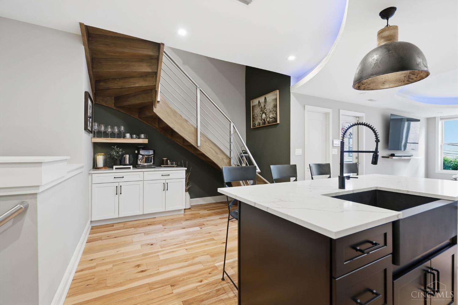 208 Wade Street, Cincinnati, OH, 45202 — photo 7