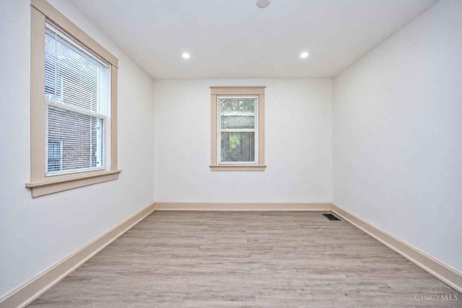 395 Elberon Avenue, Cincinnati, OH, 45205 — photo 14