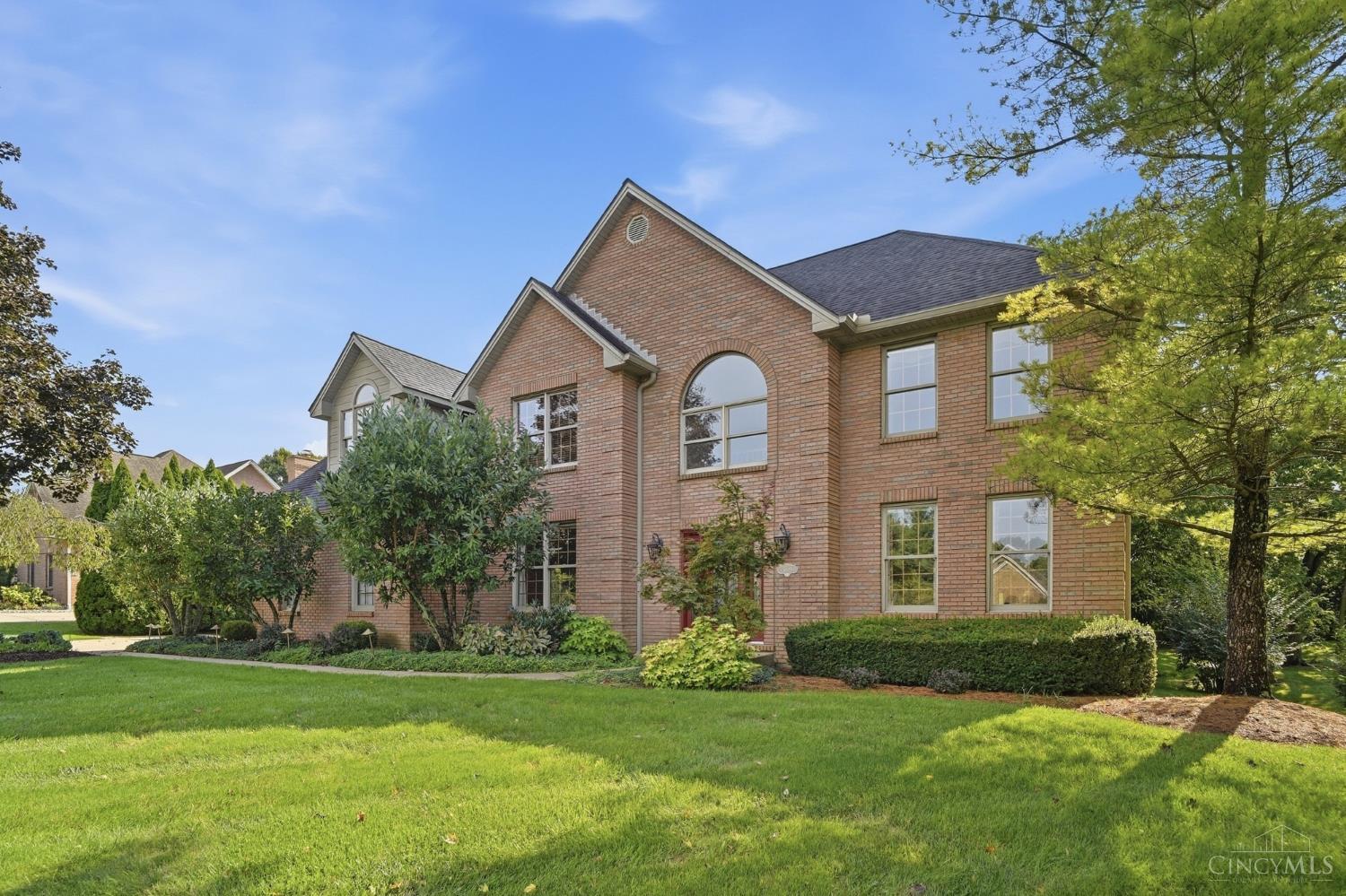 Photo 4 of Sale Pending at 6071 Bridgeton Manor Dr, Liberty Twp, OH 45011 | MLS# 1893796 | Listing updated on 2026-09-28