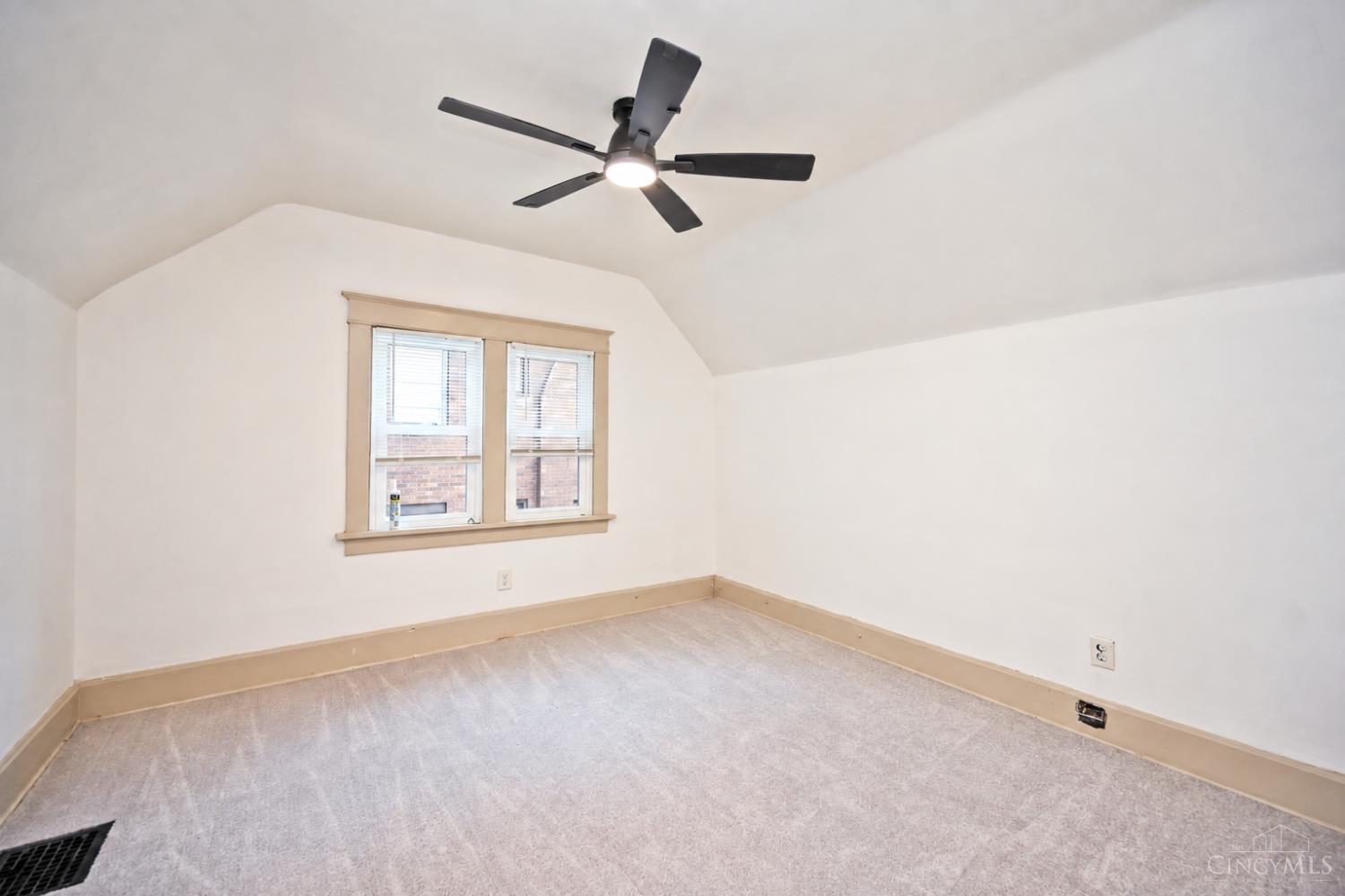 395 Elberon Avenue, Cincinnati, OH, 45205 — photo 32