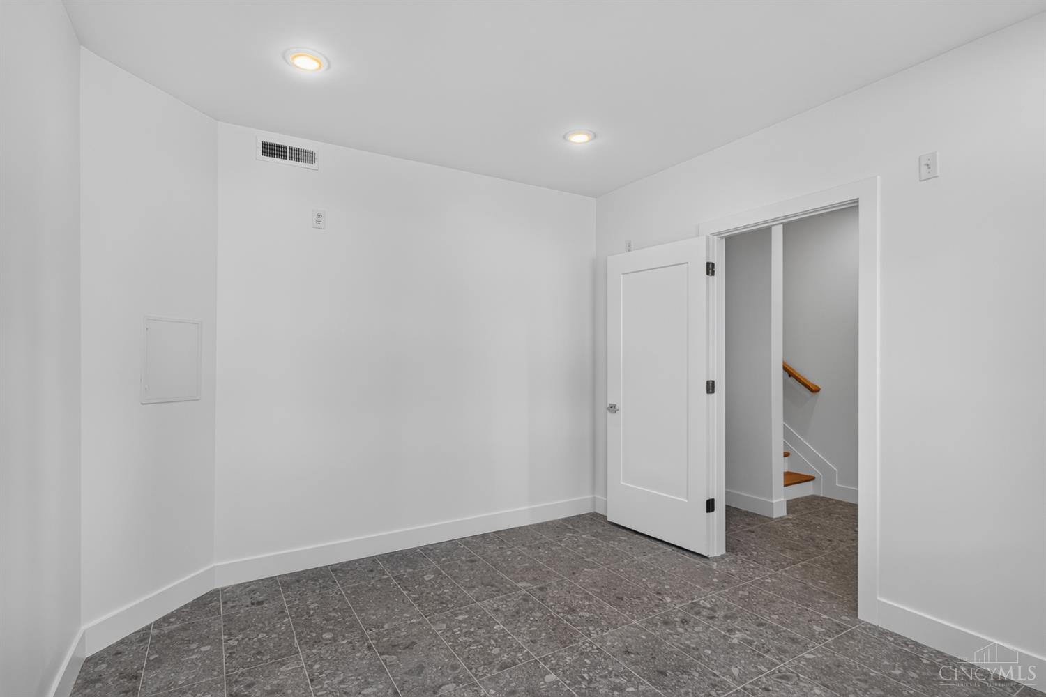 5764 Sanctuary Place, Cincinnati, OH, 45230 — photo 8
