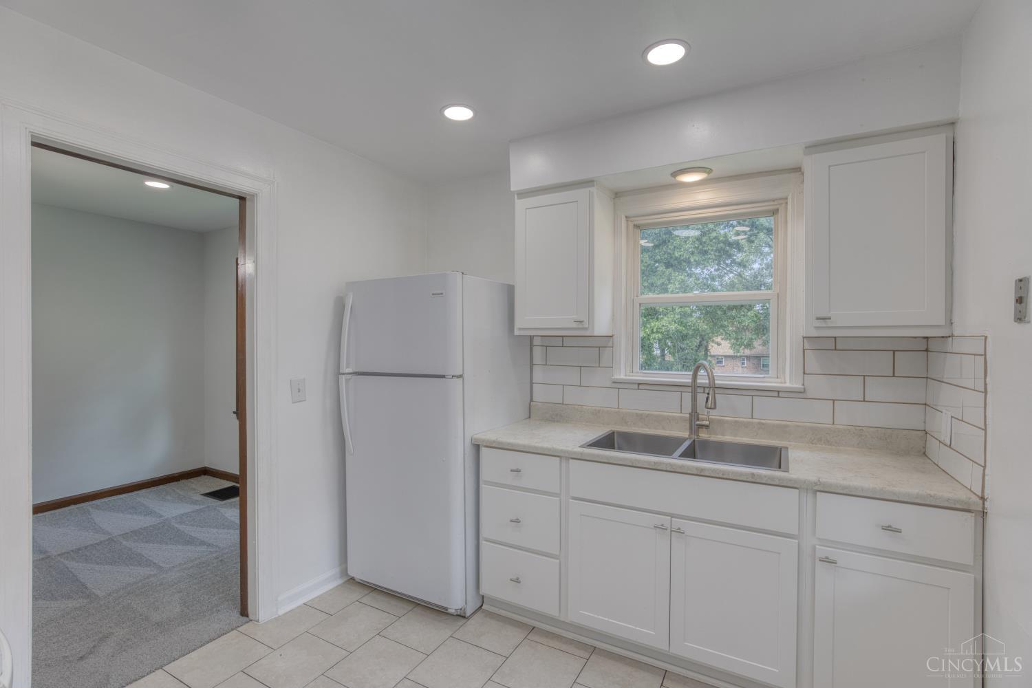 6435 Graceland Avenue, Golf Manor, OH, 45237 — photo 9