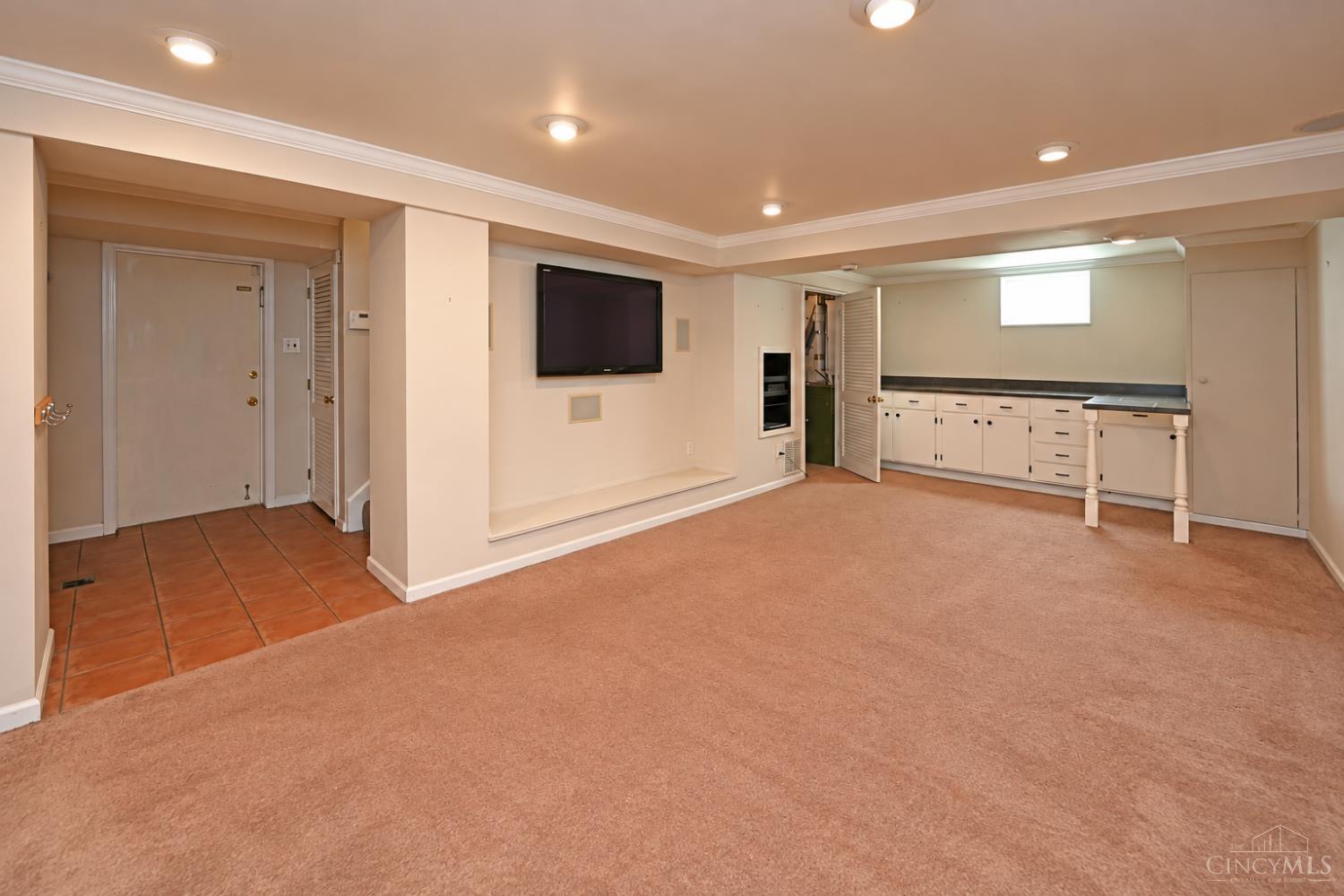 359 Woodknoll Terrace, Wyoming, OH, 45215 — photo 37