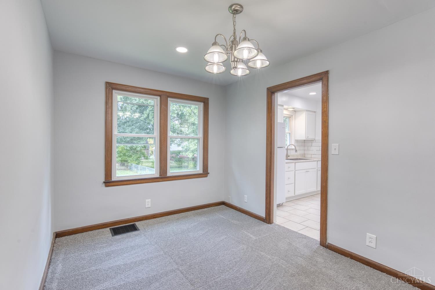 6435 Graceland Avenue, Golf Manor, OH, 45237 — photo 6